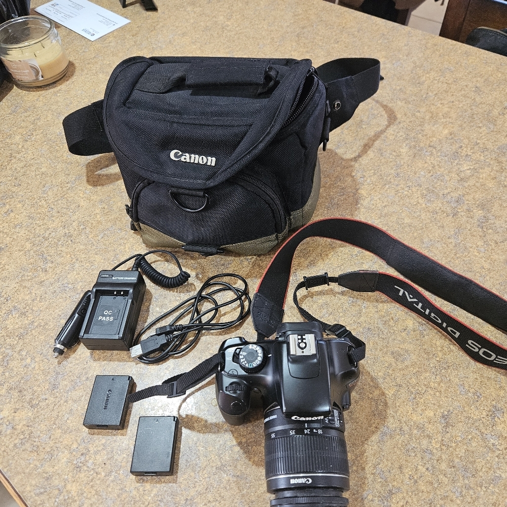 Canon Rebel EOS T3 bundle